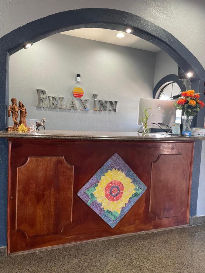 Relax Inn Dilley Exterior foto